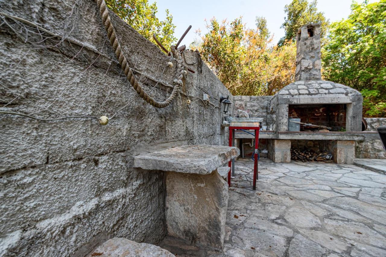 Apartments And Rooms With Parking Space מאלי סטון מראה חיצוני תמונה