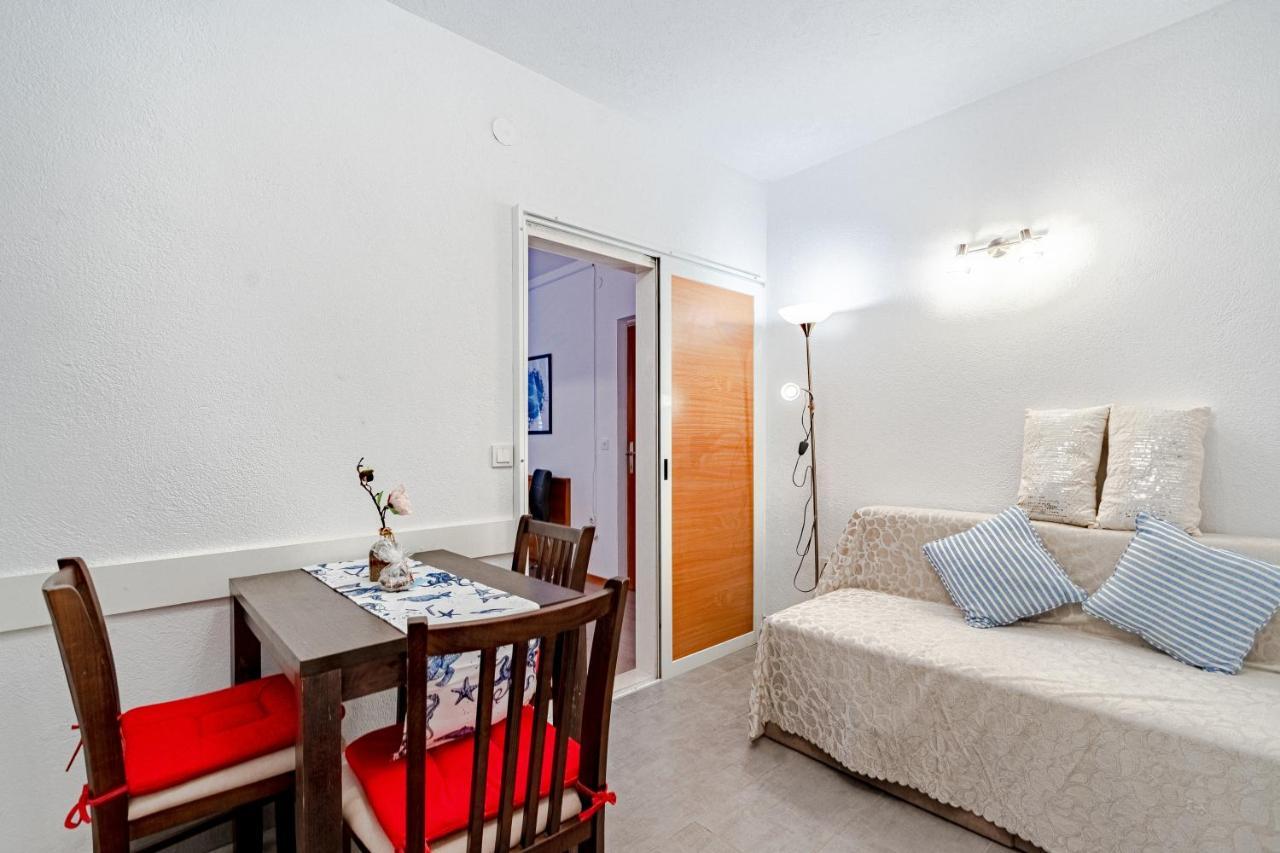 Apartments And Rooms With Parking Space מאלי סטון מראה חיצוני תמונה